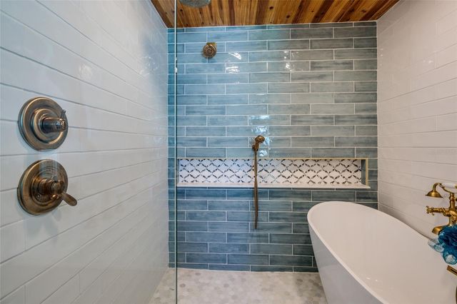 9298 SUN ISLE DRIVE NE, St Petersburg, FL 33702