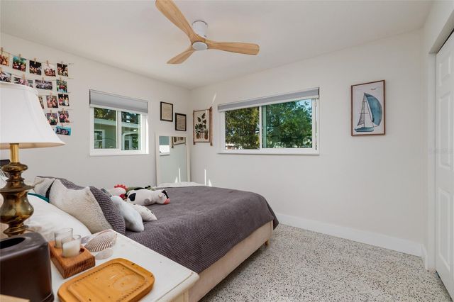 9298 SUN ISLE DRIVE NE, St Petersburg, FL 33702