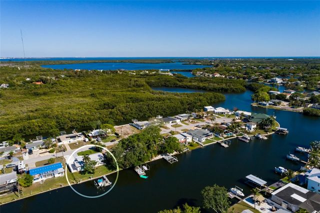 9298 SUN ISLE DRIVE NE, St Petersburg, FL 33702