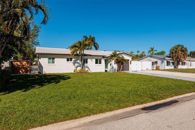 9298 SUN ISLE DRIVE NE, St Petersburg, FL 33702