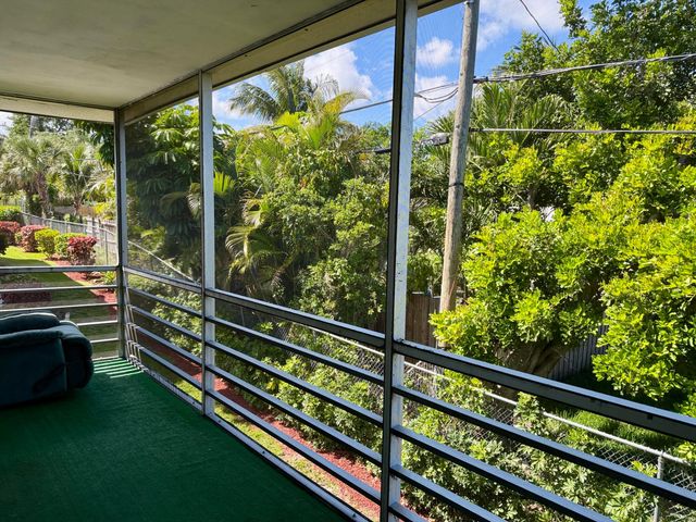 3402 Cynthia Lane 205, Lake Worth Beach, FL 33461