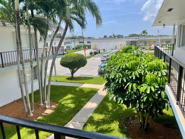 3402 Cynthia Lane 205, Lake Worth Beach, FL 33461