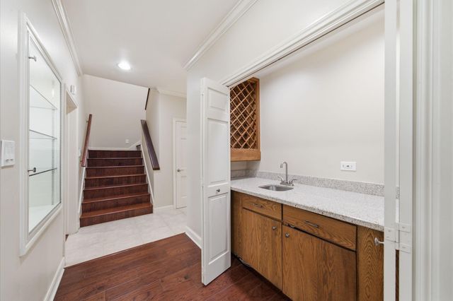 5426 John Dreaper Drive, Houston, TX 77056