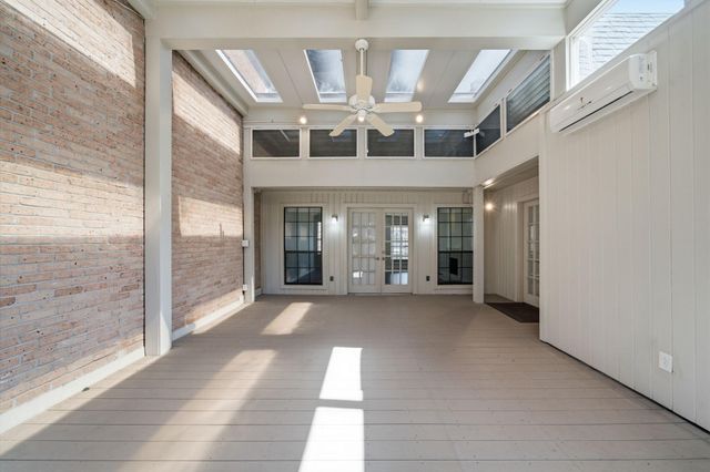5426 John Dreaper Drive, Houston, TX 77056