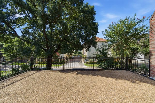 5426 John Dreaper Drive, Houston, TX 77056