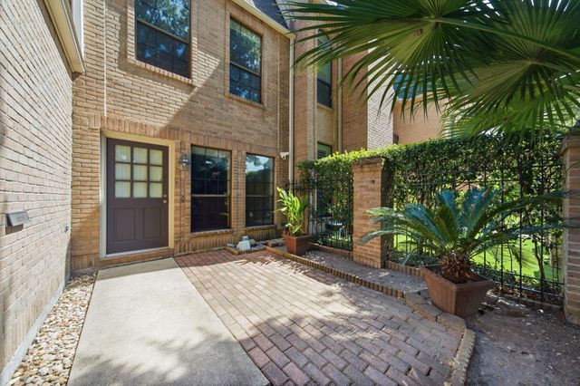5426 John Dreaper Drive, Houston, TX 77056