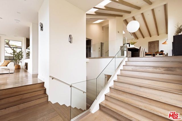 4130 Parva Avenue, Los Angeles, CA 90027