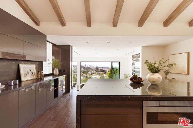 4130 Parva Avenue, Los Angeles, CA 90027