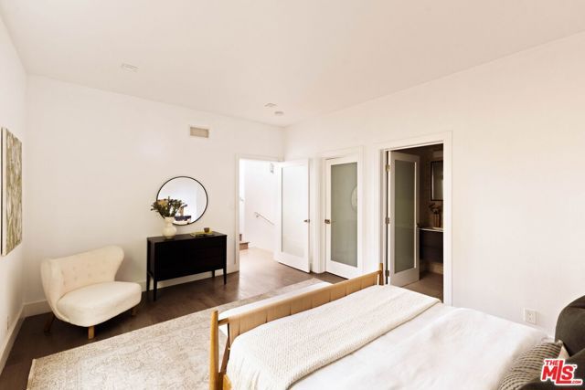4130 Parva Avenue, Los Angeles, CA 90027