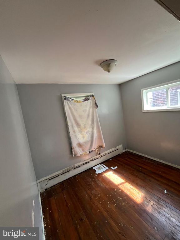 Image 3 of property listing at 5243 HAWTHORNE ST, Philadelphia, PA 19124