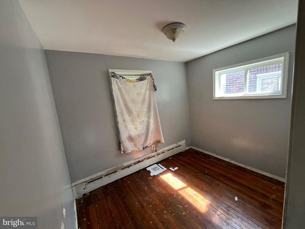 Image 8 of property listing at 5243 HAWTHORNE ST, Philadelphia, PA 19124