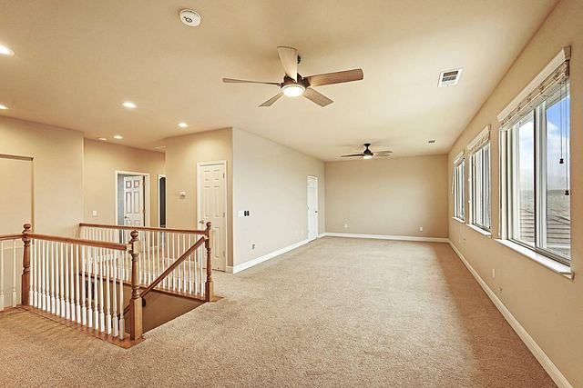 202 Bullion Hill Dr, Valley Springs, CA 95252