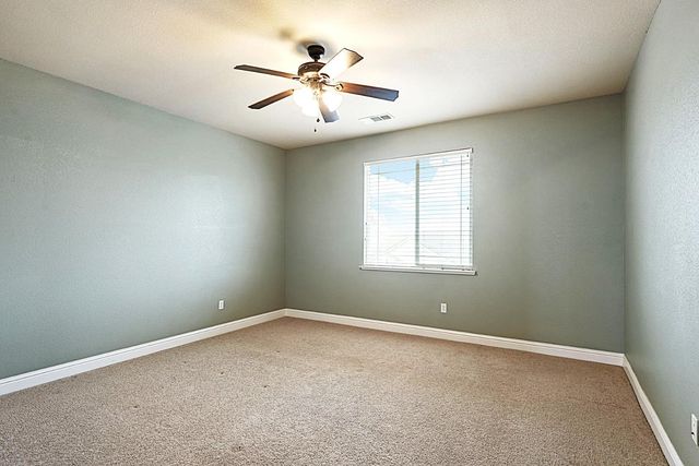 202 Bullion Hill Dr, Valley Springs, CA 95252