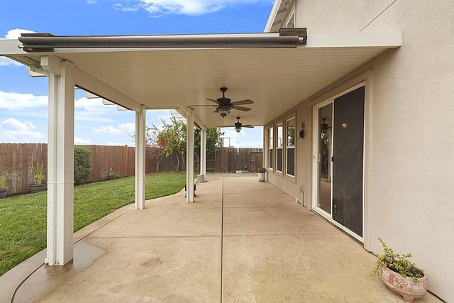 202 Bullion Hill Dr, Valley Springs, CA 95252