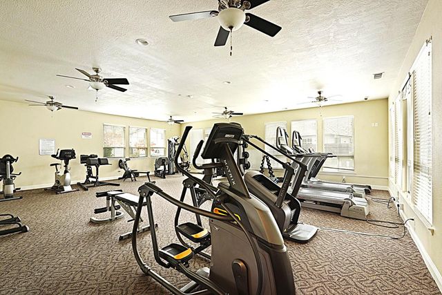 202 Bullion Hill Dr, Valley Springs, CA 95252