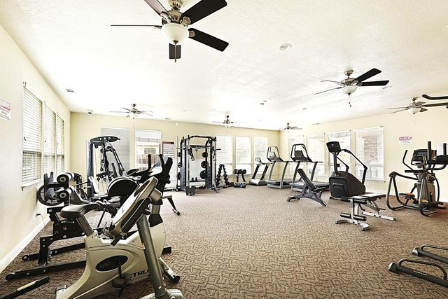 202 Bullion Hill Dr, Valley Springs, CA 95252