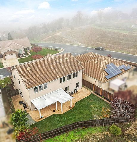 202 Bullion Hill Dr, Valley Springs, CA 95252