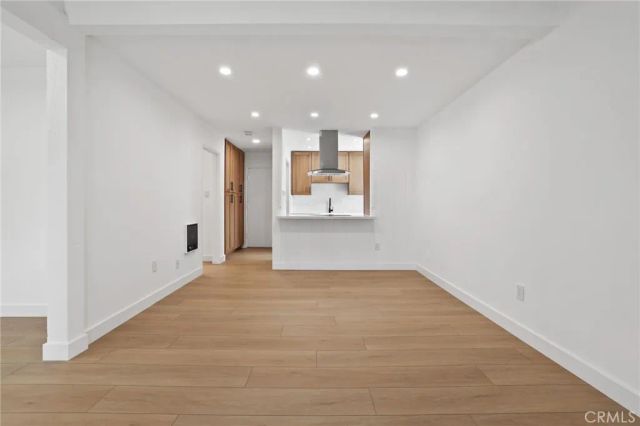 1030 W Macarthur 90, Santa Ana, CA 92707