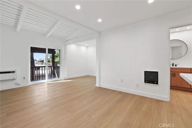 1030 W Macarthur 90, Santa Ana, CA 92707