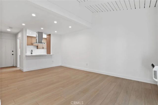 1030 W Macarthur 90, Santa Ana, CA 92707