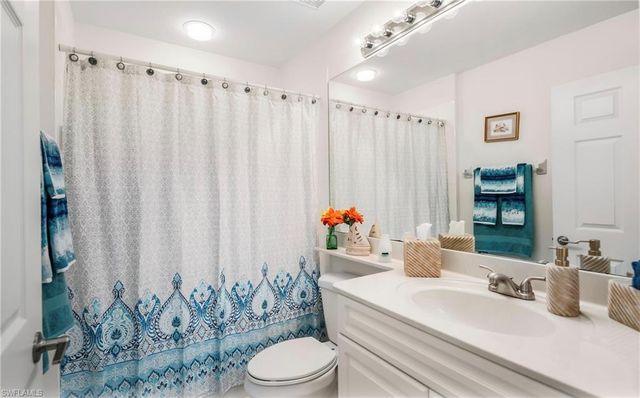 25085 Peacock LN # 102, Naples, FL 34114