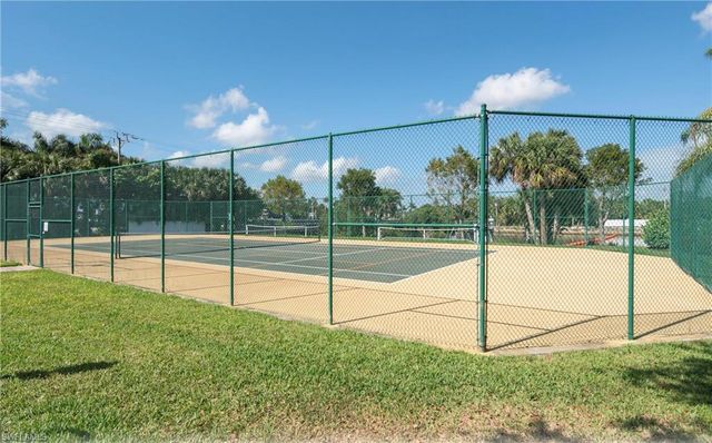 25085 Peacock LN # 102, Naples, FL 34114