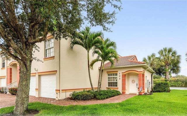 25085 Peacock LN # 102, Naples, FL 34114