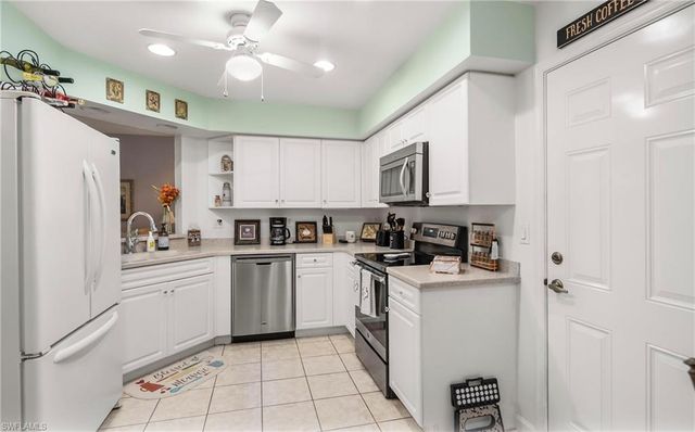 25085 Peacock LN # 102, Naples, FL 34114