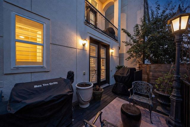 1514 W 23rd Street, Houston, TX 77008