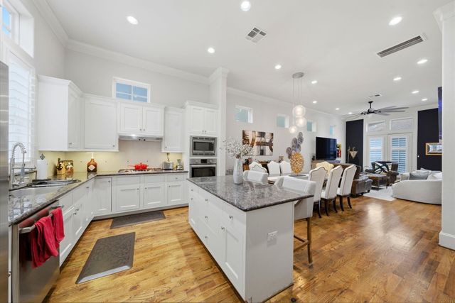 1514 W 23rd Street, Houston, TX 77008