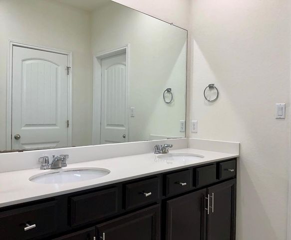 5681 Porano CIR, Round Rock, TX 78665