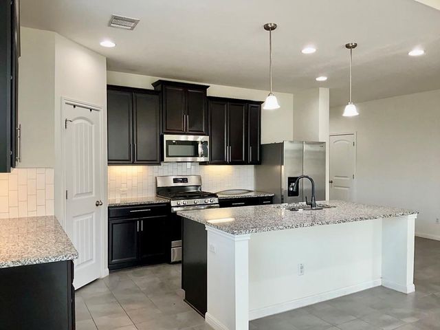 5681 Porano CIR, Round Rock, TX 78665