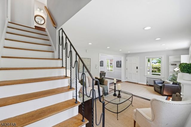 926 Lincoln Ave, Pompton Lakes Boro, NJ 07442