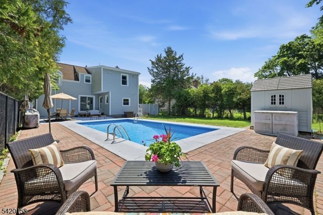 926 Lincoln Ave, Pompton Lakes Boro, NJ 07442