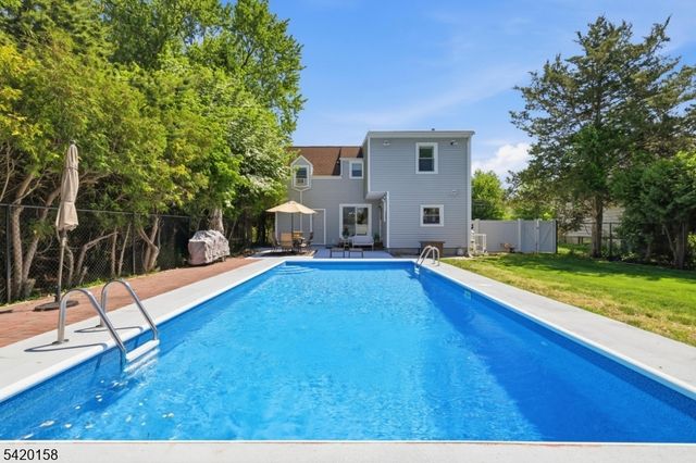 926 Lincoln Ave, Pompton Lakes Boro, NJ 07442