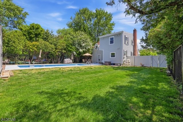 926 Lincoln Ave, Pompton Lakes Boro, NJ 07442