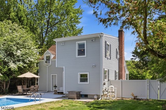 926 Lincoln Ave, Pompton Lakes Boro, NJ 07442
