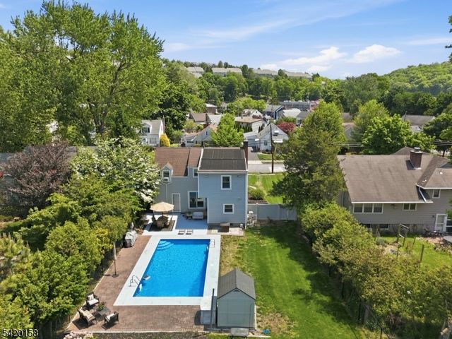 926 Lincoln Ave, Pompton Lakes Boro, NJ 07442