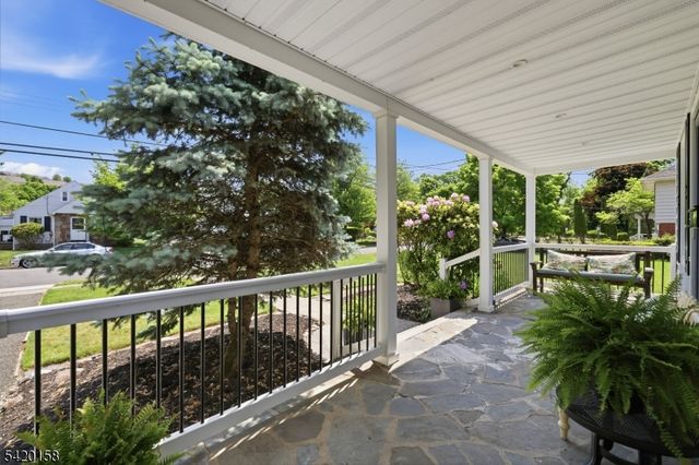 926 Lincoln Ave, Pompton Lakes Boro, NJ 07442