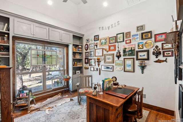 381 Camino Primero, Leakey, TX 78873