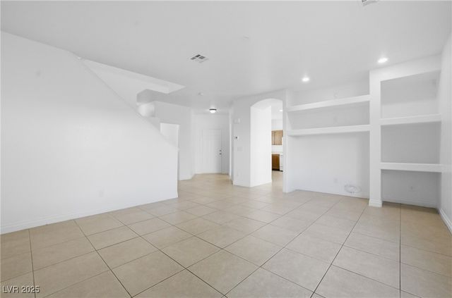 2832 King Michael Avenue, North Las Vegas, NV 89086