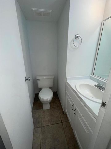 4344 NW 9th Avenue 9-3f, Pompano Beach, FL 33064