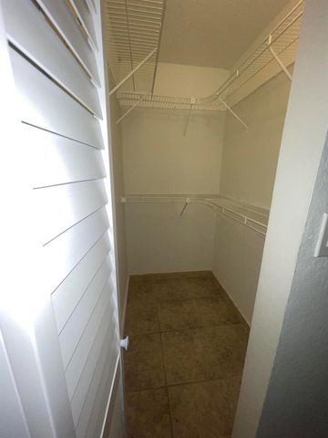 4344 NW 9th Avenue 9-3f, Pompano Beach, FL 33064