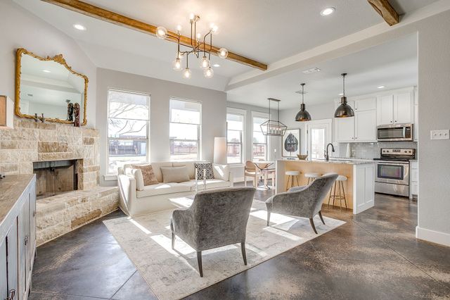 127 Captain Lane, Weatherford, TX 76087