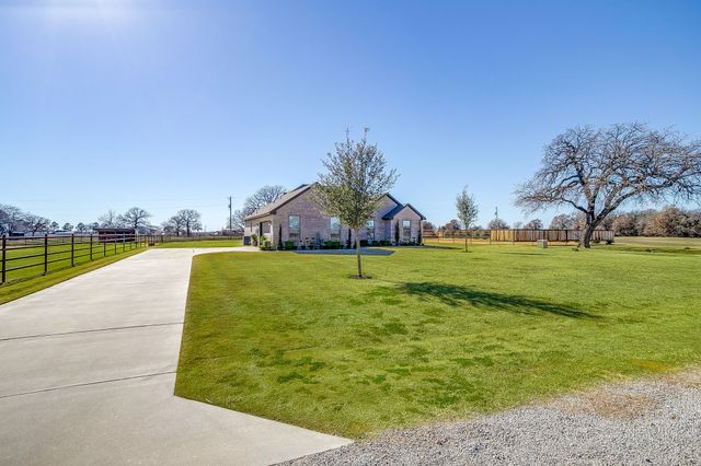 127 Captain Lane, Weatherford, TX 76087