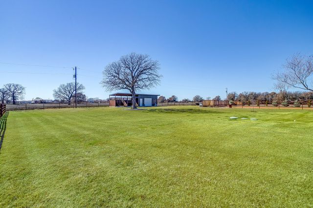 127 Captain Lane, Weatherford, TX 76087