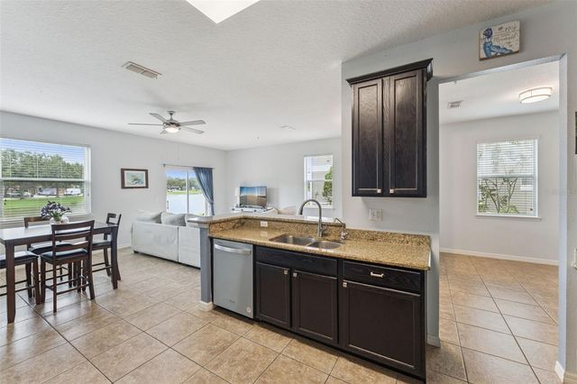 1668 SCARLET OAK LOOP C, Winter Garden, FL 34787