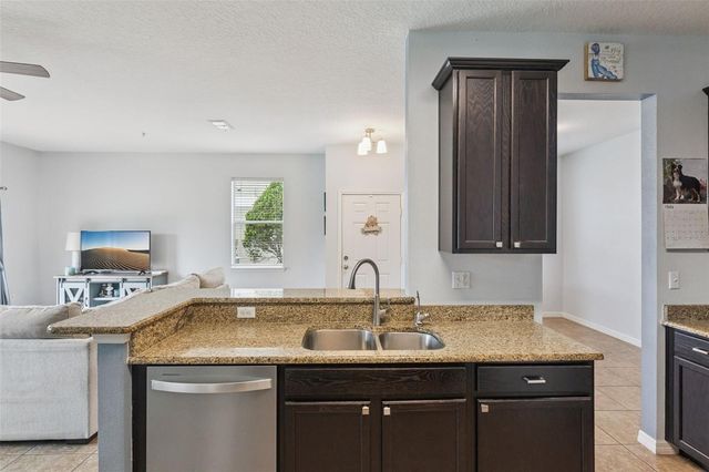 1668 SCARLET OAK LOOP C, Winter Garden, FL 34787