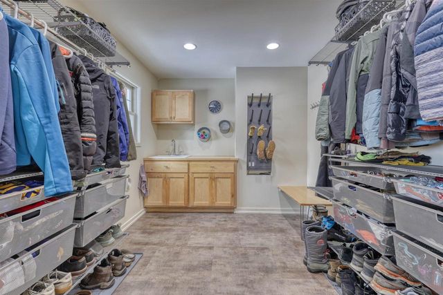 8056 N North Rd, Springbrook, WI 51875