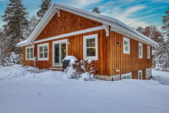 8056 N North Rd, Springbrook, WI 51875